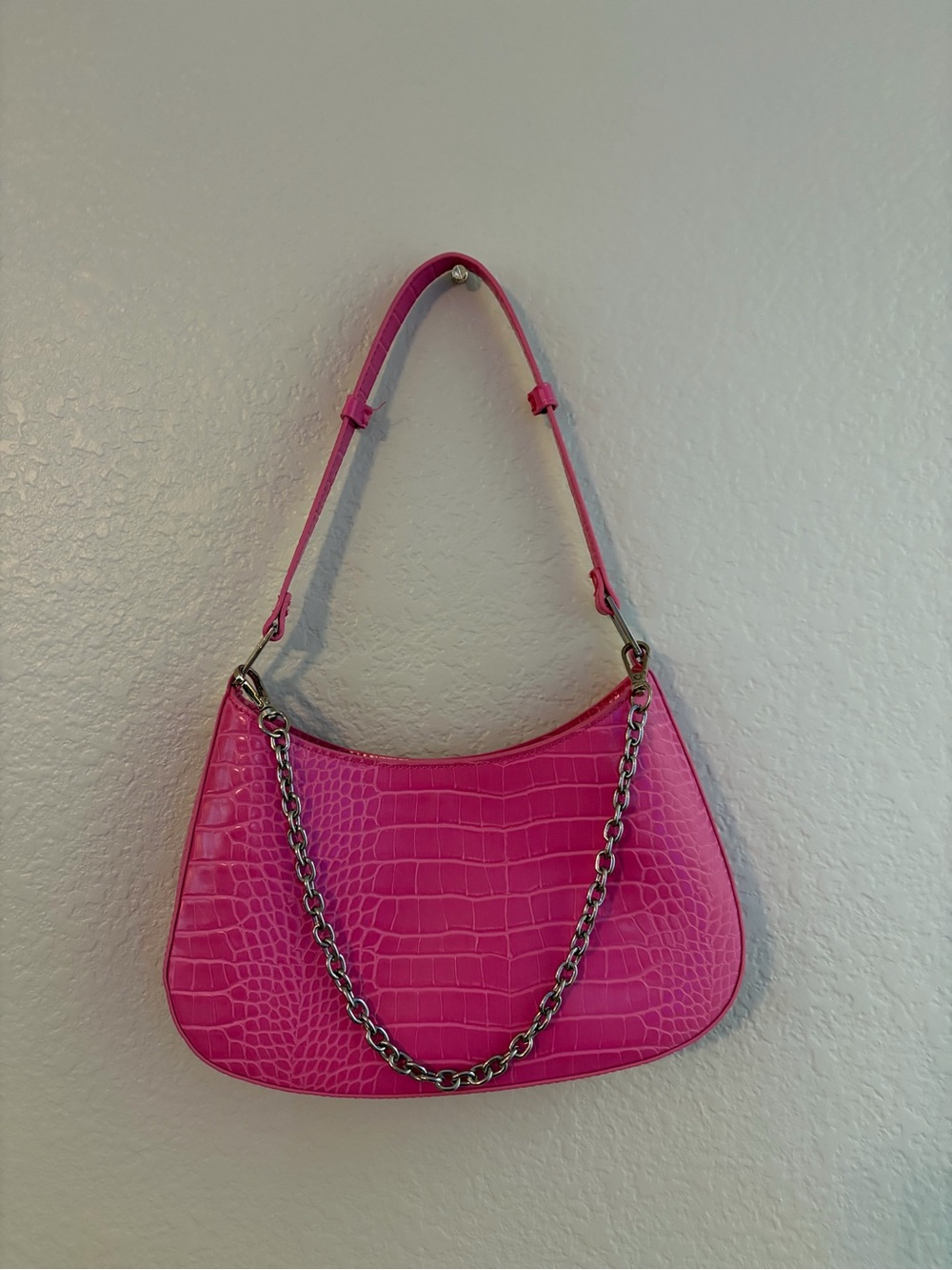 Urban Outfitters UO Beth Hot Pink Croc-Embossed Shoulder Bag with Silver Chain